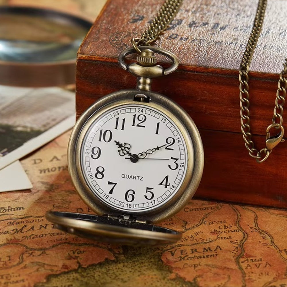 Harry Potter Hogwarts Crest Pocket Watch Keychain – Vintage Style