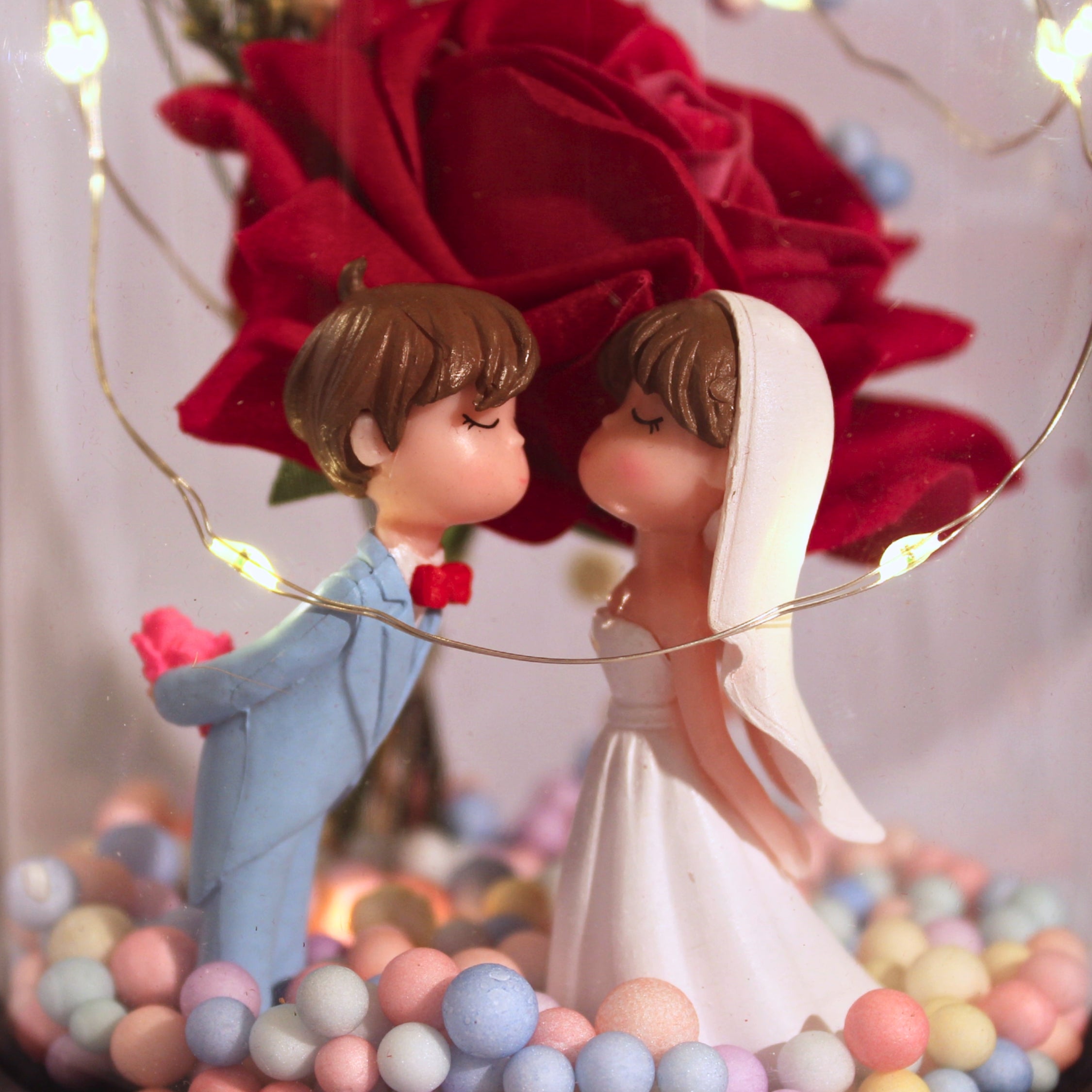 LED Glass Dome Artificial Rose with Couple Figurine
