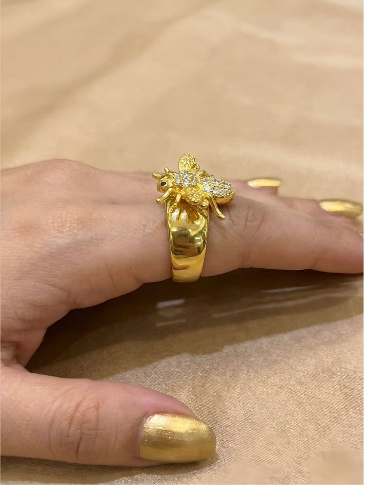 Golden Queen Bee Statement Ring (Anti-Tarnish)