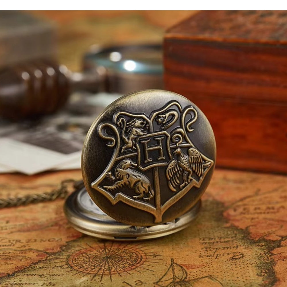Harry Potter Hogwarts Crest Pocket Watch Keychain – Vintage Style