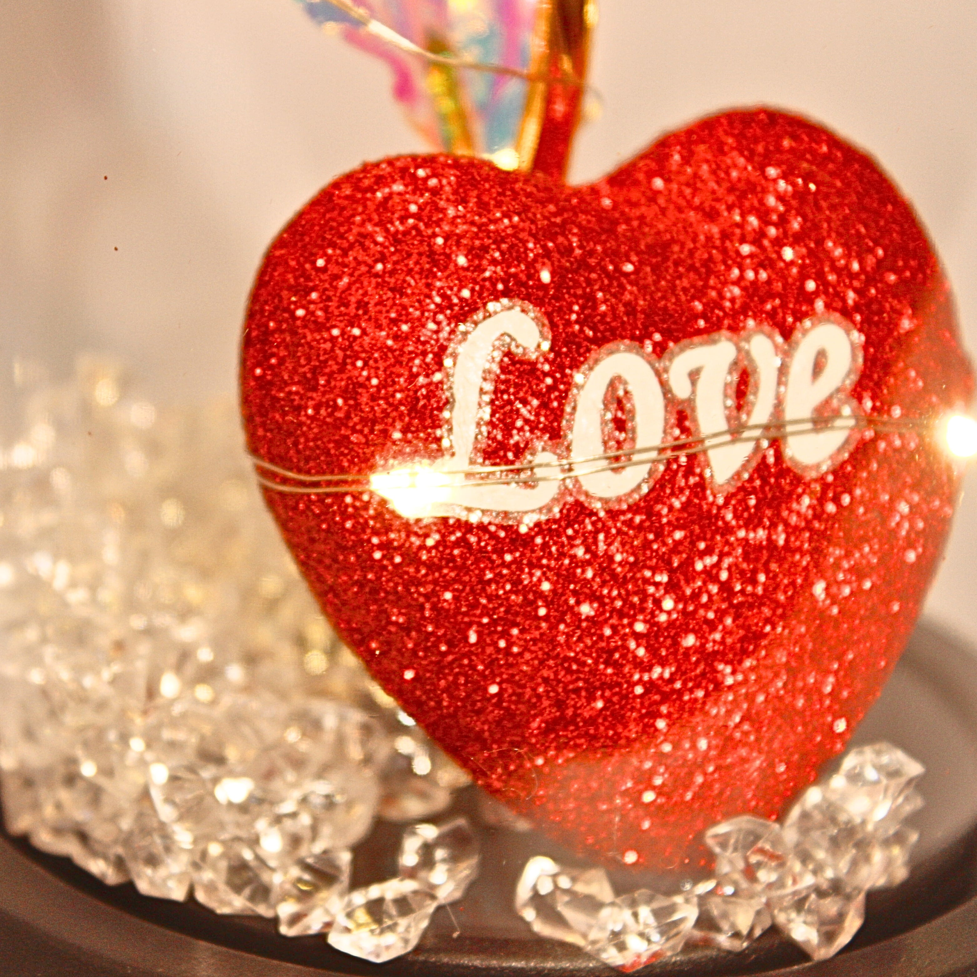 Luxury White Crystal Rose Dome with LED Lights – Elegant Romantic Gift