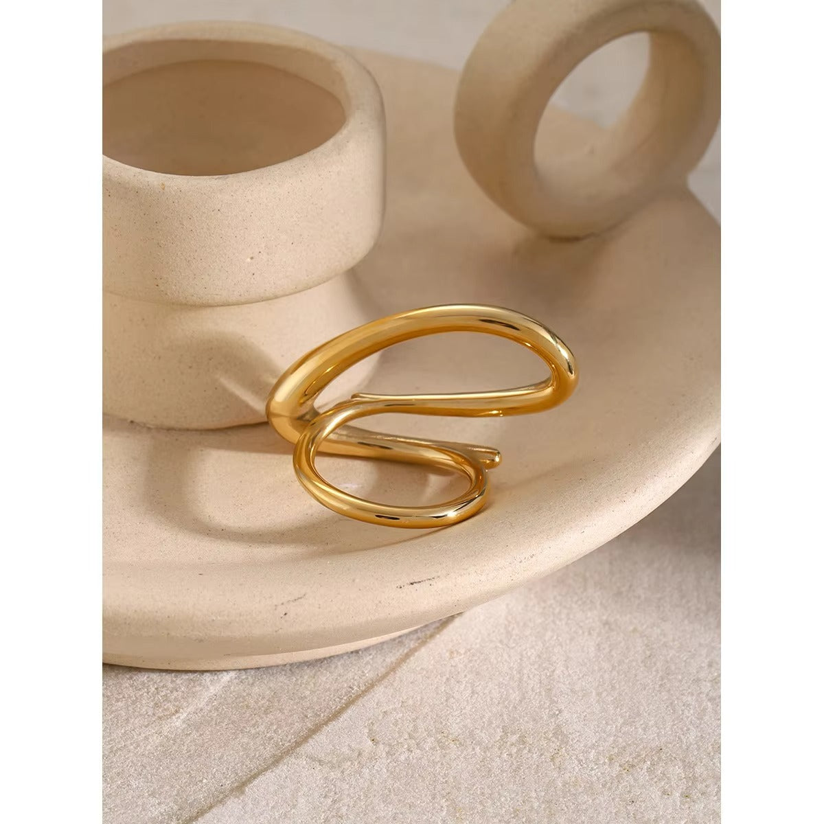 Abstract Loop Open-Ended Gold Ring